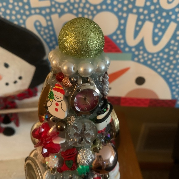 CHRISTMAS TIME Junkdrawer Tree - Handmade Jewelry Decoration - Picture 10 of 11